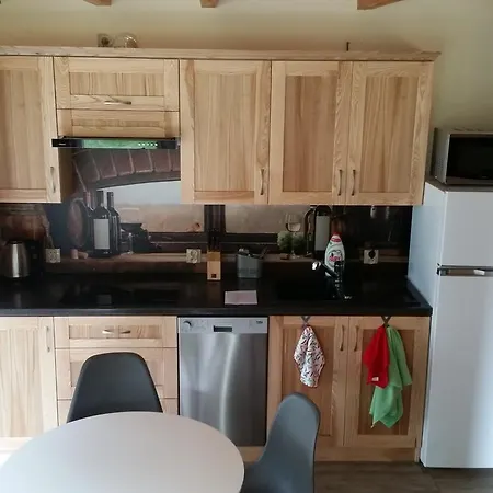 Деревянный коттедж Letniskowe Yaga Вилкасы